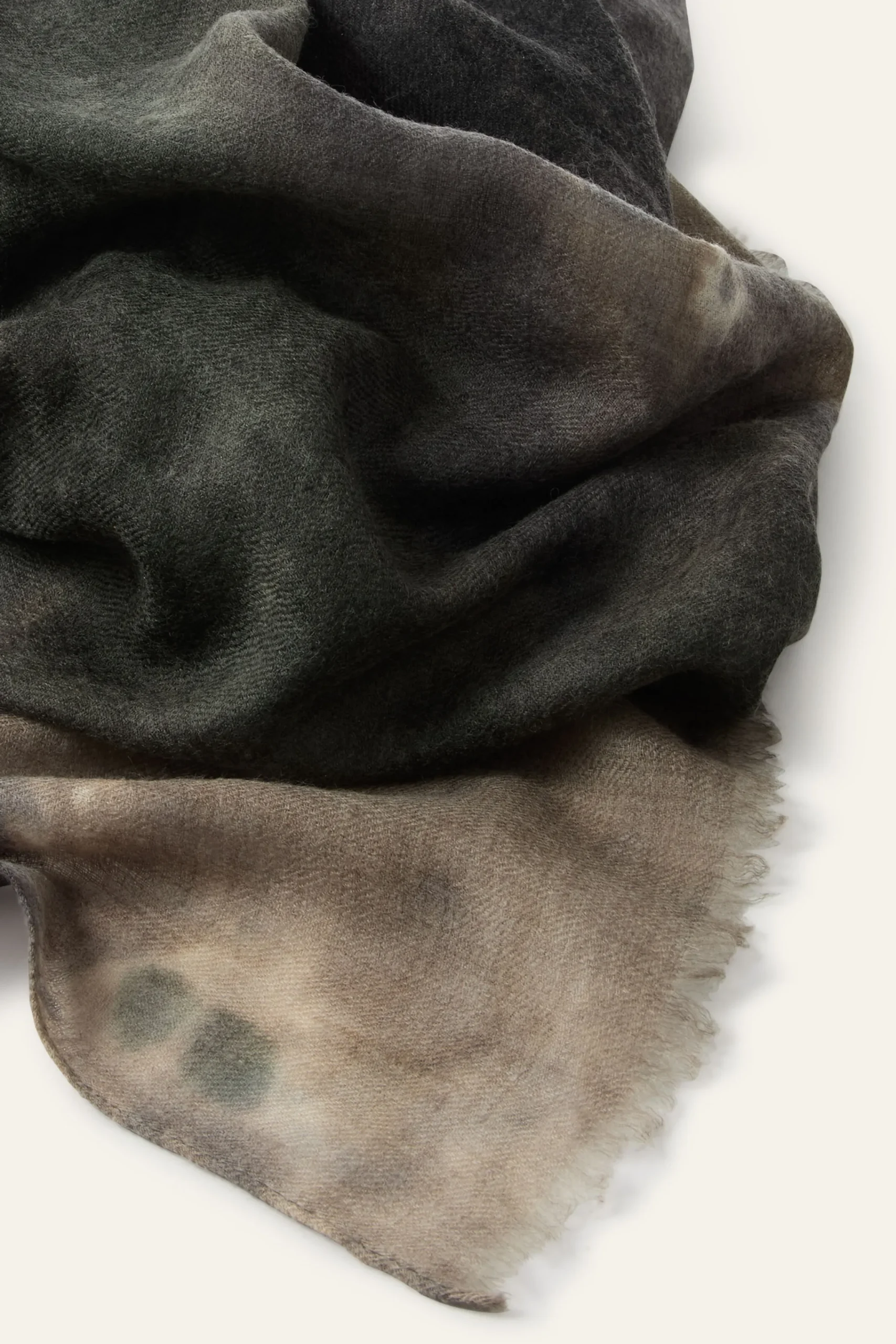 Ba&Sh SOFIA pañuelo de lana y seda € 165 € 115,50 VERDE Online
